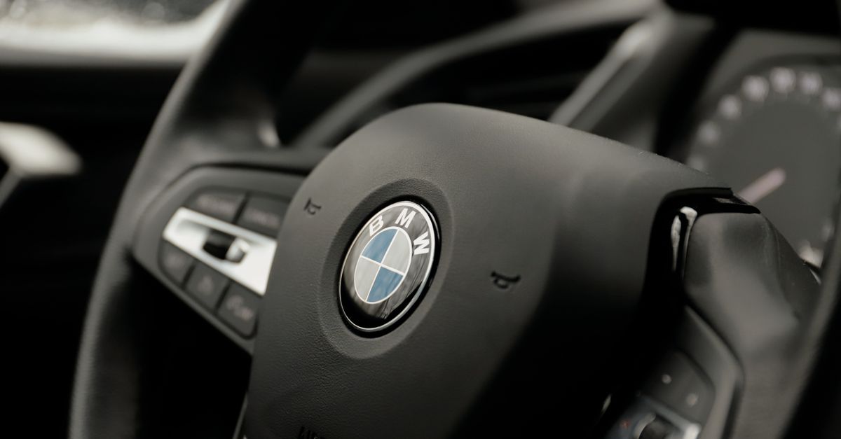 BMW car key fob — Evanston Locksmith Inc