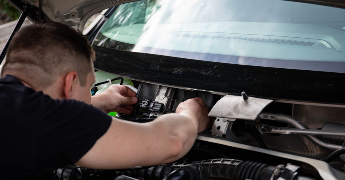 Auto Locksmith service — Evanston Locksmith Inc