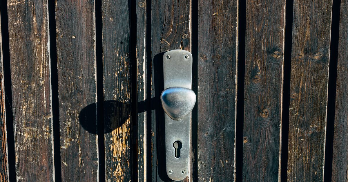 Door Knob Lock Sticking or Not Turning? Try These Fixes First — Evanston Locksmith Inc