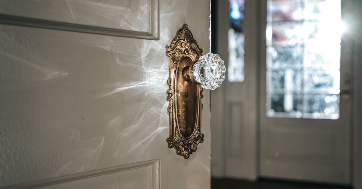 Deadbolt Installation — Evanston Locksmith Inc