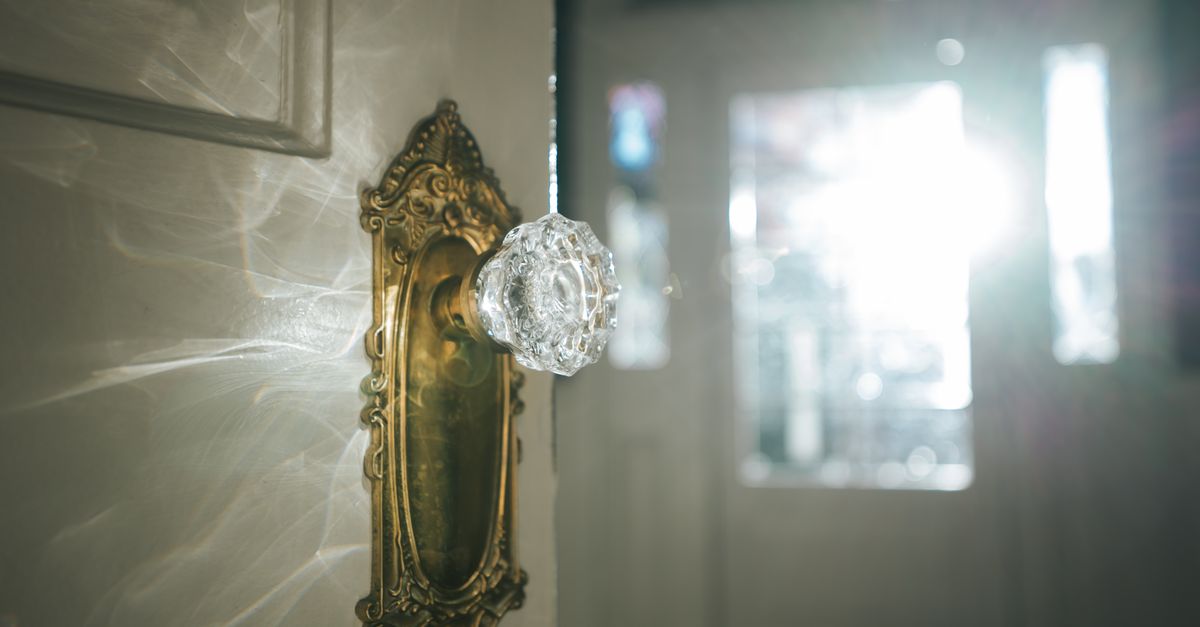 Door Knob Lock Replacement — Evanston Locksmith Inc