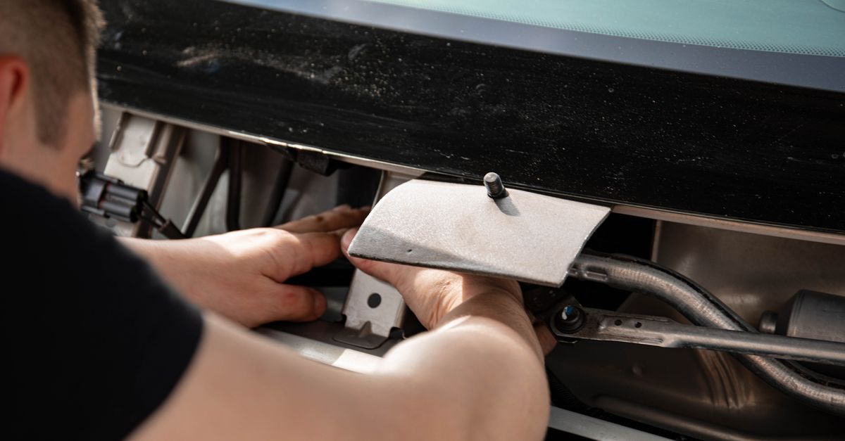 What a Professional Car Lockout Service Actually Involves — Evanston Locksmith Inc