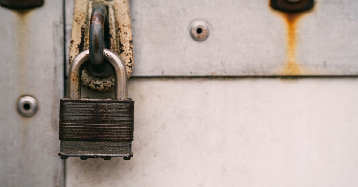 Emergency Commercial Locksmith: Getting Back Into Your Business Fast — Evanston Locksmith Inc