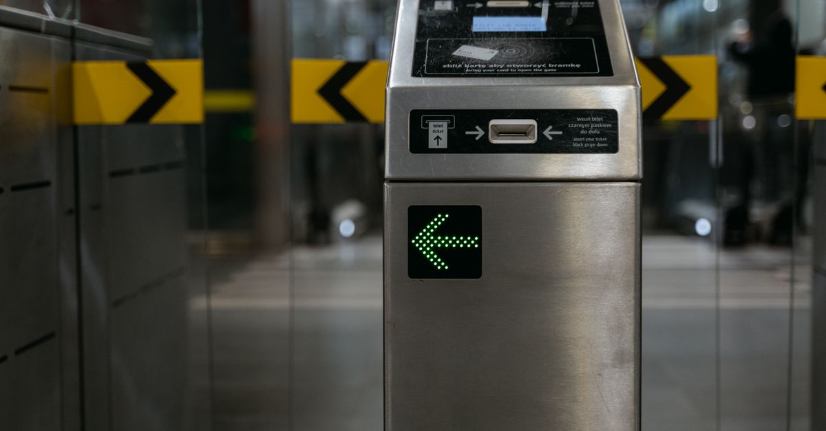 What Access Control & Keypad Entry Actually Means for Your Office — Evanston Locksmith Inc
