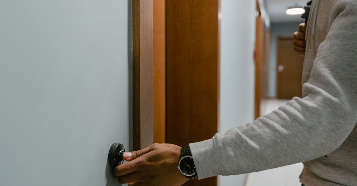Why Home Rekeying Service Is the Smart First Step After Any Move or Tenant Change — Evanston Locksmith Inc